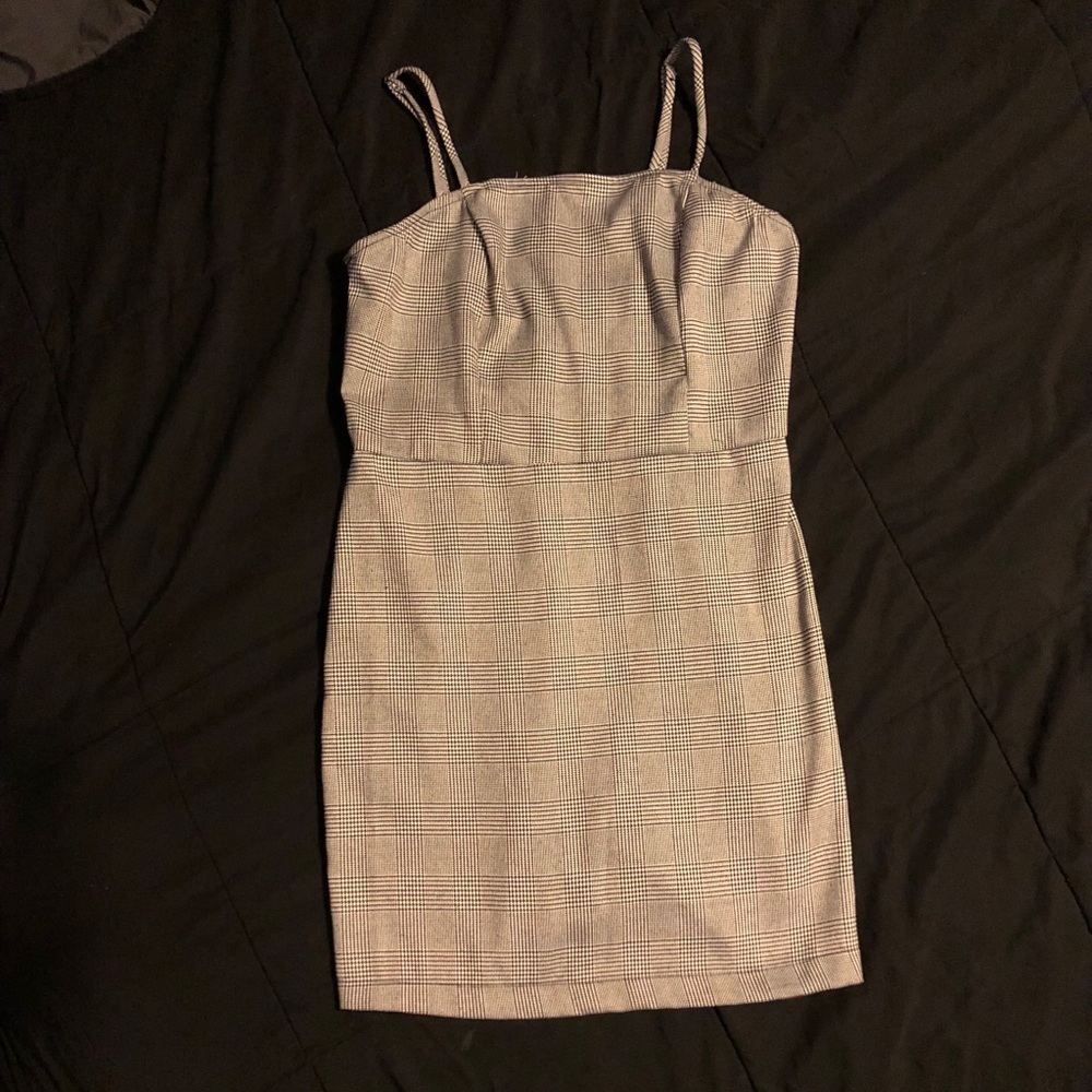 Brand new dress from Laurasboutique.com